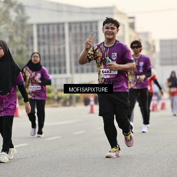 Runner Photo 5902115