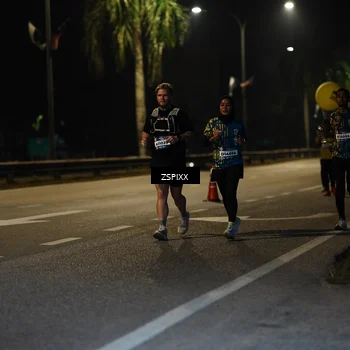 Runner Photo 5902134