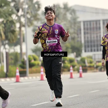 Runner Photo 5902153