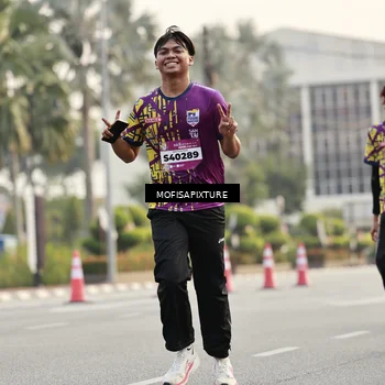 Runner Photo 5902214