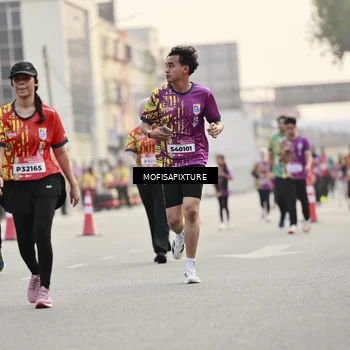 Runner Photo 5902280