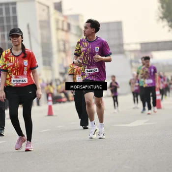 Runner Photo 5902285