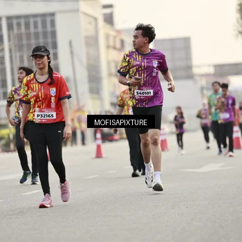 Runner Photo 5902289