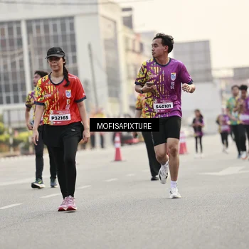 Runner Photo 5902302