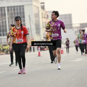 Runner Photo 5902303