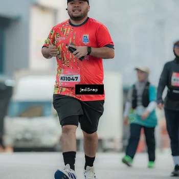 Runner Photo 5902354