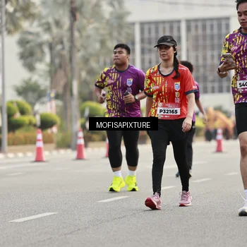 Runner Photo 5902375