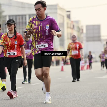Runner Photo 5902393
