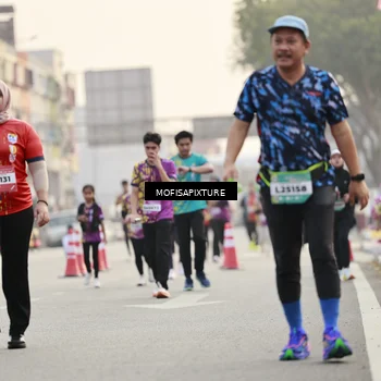 Runner Photo 5902400