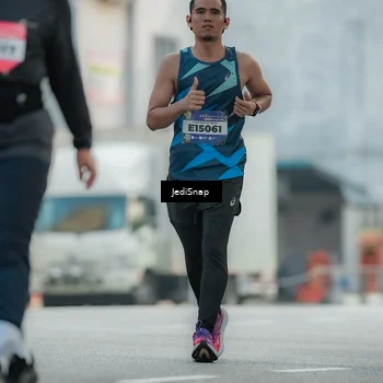 Runner Photo 5902408