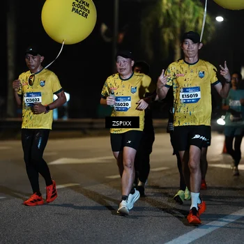 Runner Photo 5902529