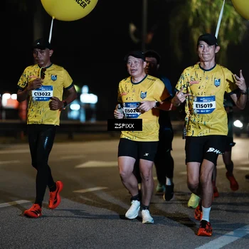 Runner Photo 5902543