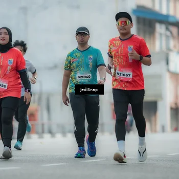 Runner Photo 5902545