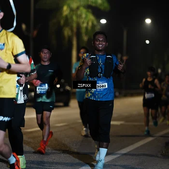 Runner Photo 5902591