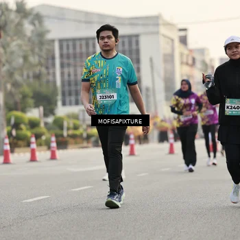 Runner Photo 5902598