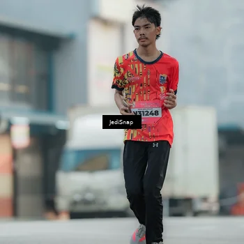 Runner Photo 5902619