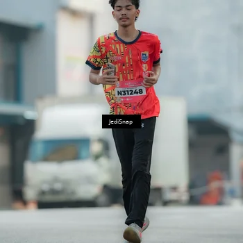 Runner Photo 5902634