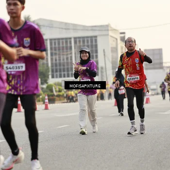 Runner Photo 5902722