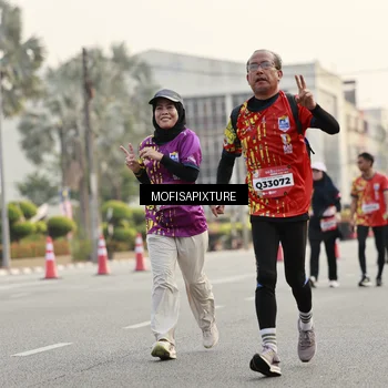Runner Photo 5902747