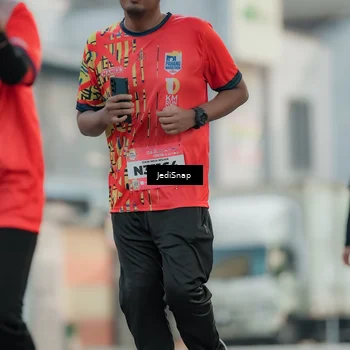 Runner Photo 5902756