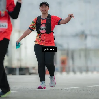 Runner Photo 5902945