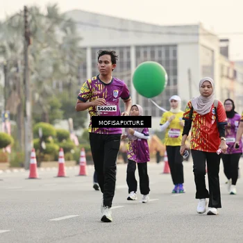 Runner Photo 5903001