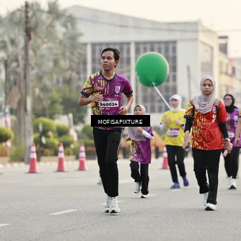 Runner Photo 5903002