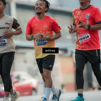 Runner Photo 5903013