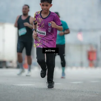 Runner Photo 5903015