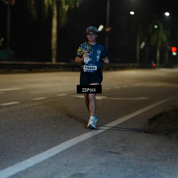 Runner Photo 5903022