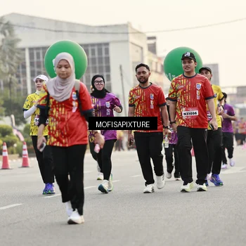 Runner Photo 5903023