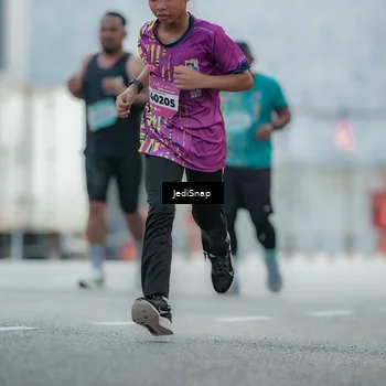 Runner Photo 5903030