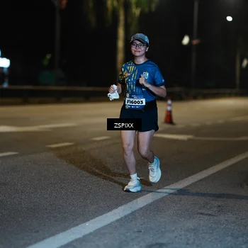 Runner Photo 5903058