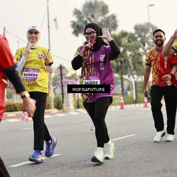 Runner Photo 5903069