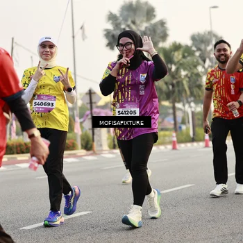 Runner Photo 5903070