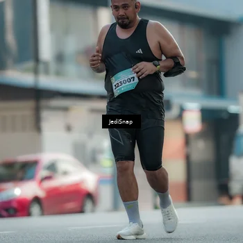 Runner Photo 5903074