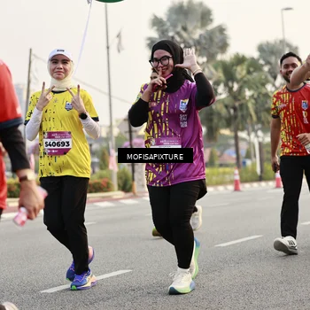 Runner Photo 5903079
