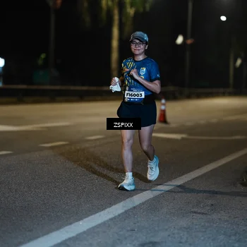 Runner Photo 5903089