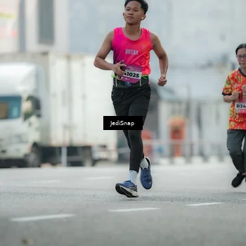 Runner Photo 5903106