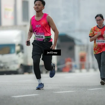 Runner Photo 5903117