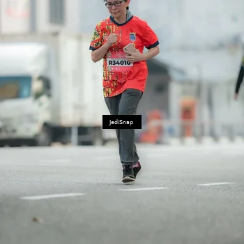 Runner Photo 5903134