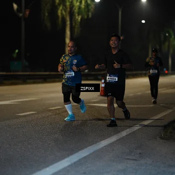 Runner Photo 5903140