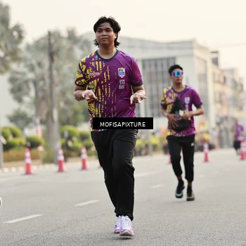 Runner Photo 5903143