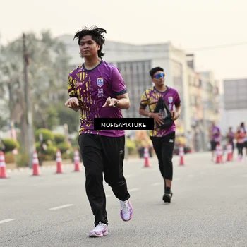 Runner Photo 5903149
