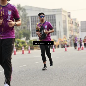 Runner Photo 5903150