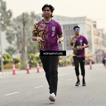 Runner Photo 5903157