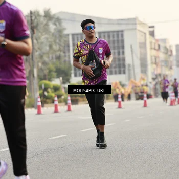Runner Photo 5903167