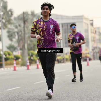 Runner Photo 5903168