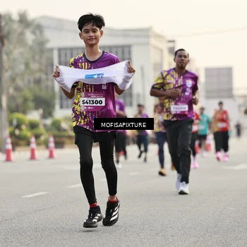 Runner Photo 5903222