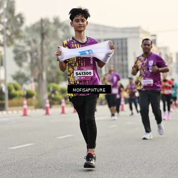 Runner Photo 5903235